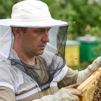 Sombrero de apicultor con protección para las manos